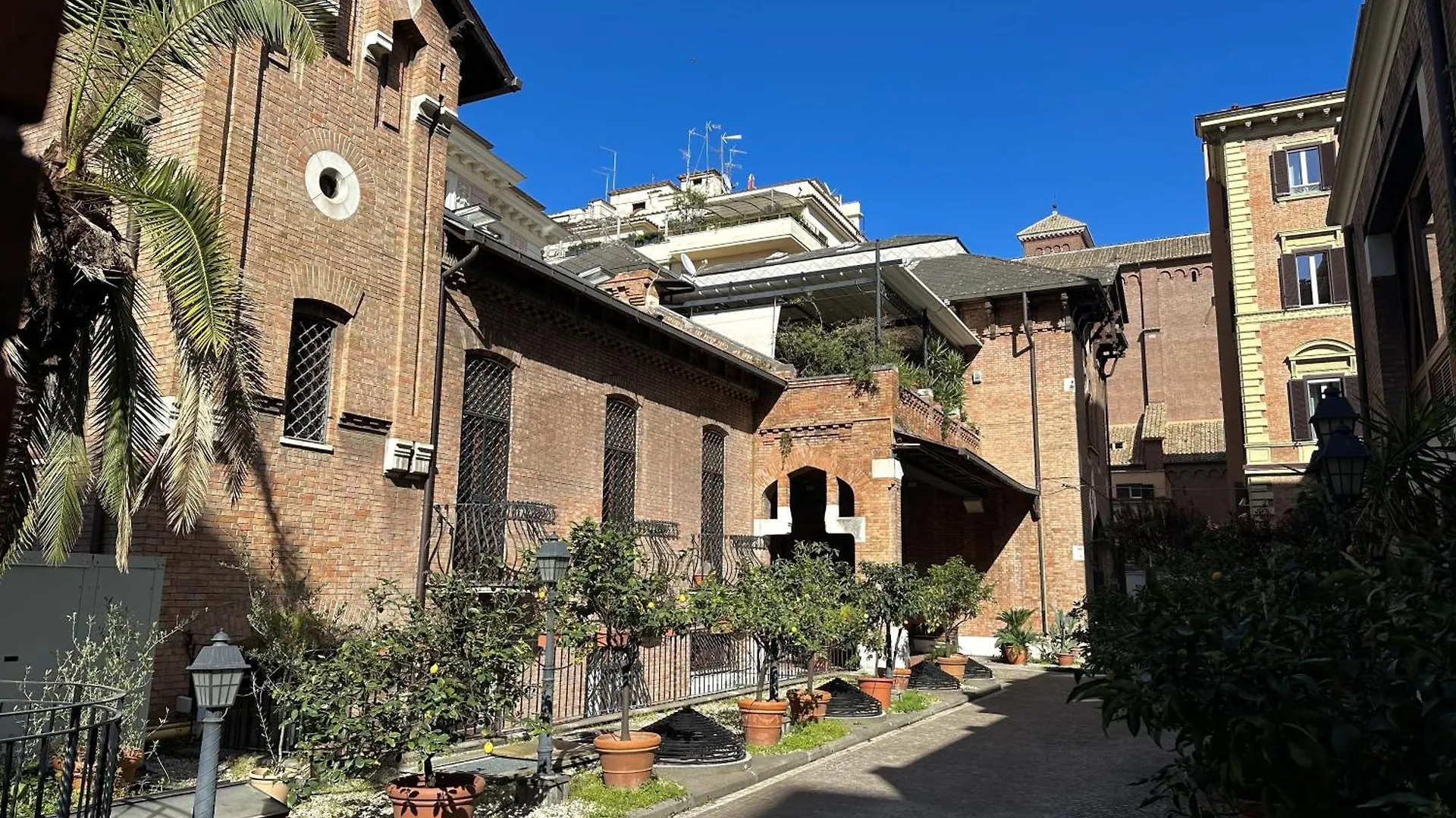 Femi Apartments Roma