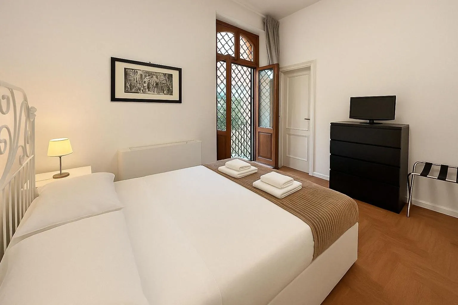 Femi Apartments Roma 0*,